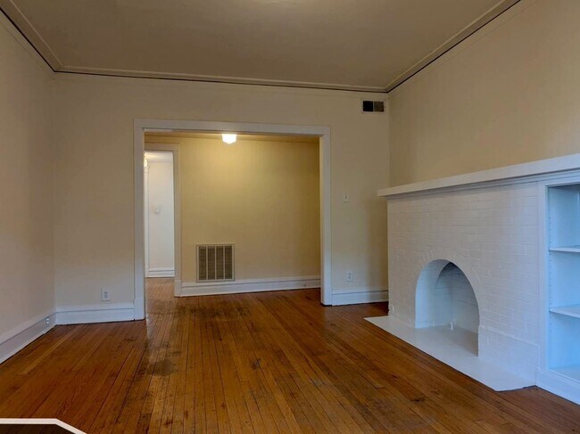 Foto del edificio - 2518 N Kedzie Blvd