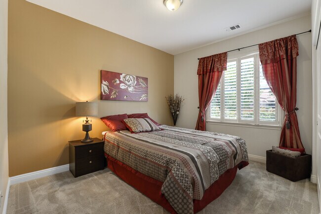 Foto del edificio - 30916 Snowberry Ln