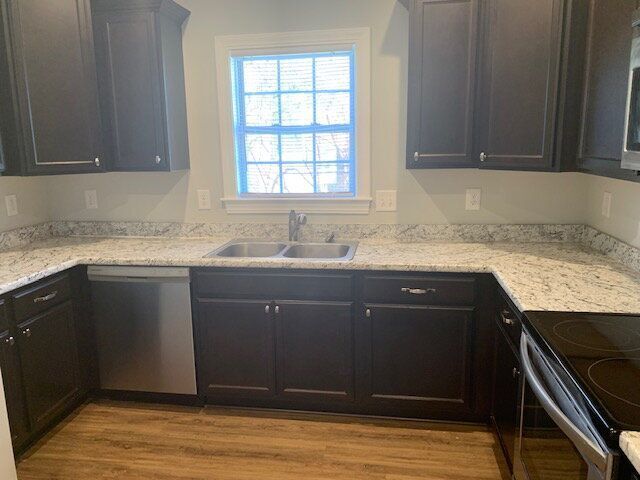 Foto del edificio - 602 Spring Forest Rd