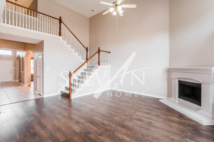 Primary Photo - Your dream home awaits!