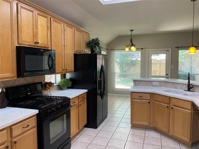 Foto del edificio - 10 Heron Hollow Ct
