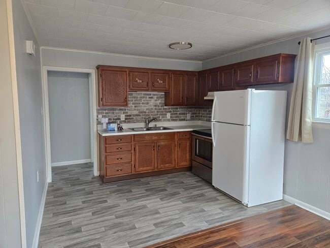 Building Photo - 331 N Seton Ave