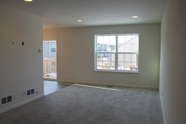 Foto del edificio - 7106 Country Club Hills Dr