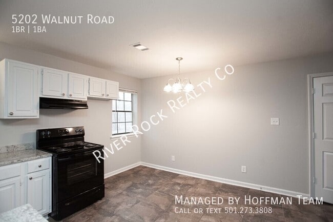 Building Photo - 5202 N Walnut Rd