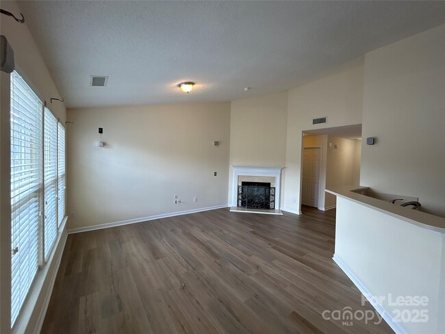 Foto del edificio - 13340 Arbor Meadows Ct