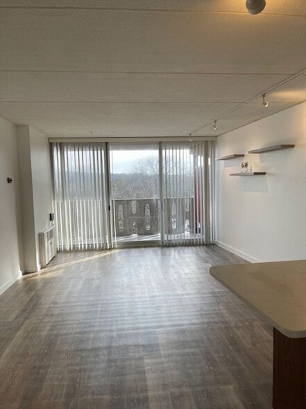 Photo - 200 Swanton St Apartment