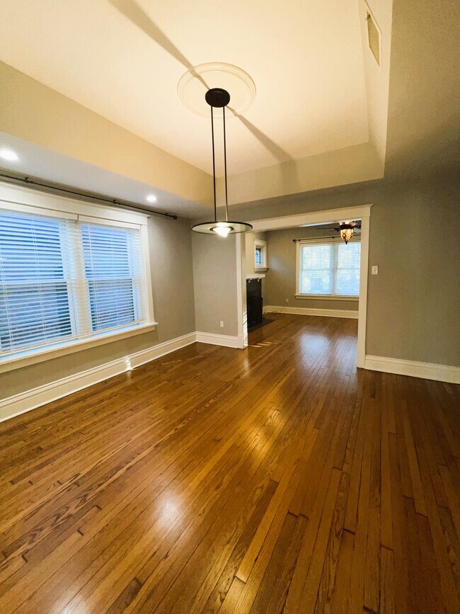 Foto del edificio - 4359 W Pine Blvd