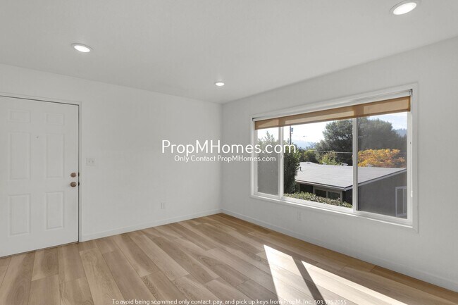 Foto del edificio - Updated Two Bedroom Unit w/ St Johns Views!