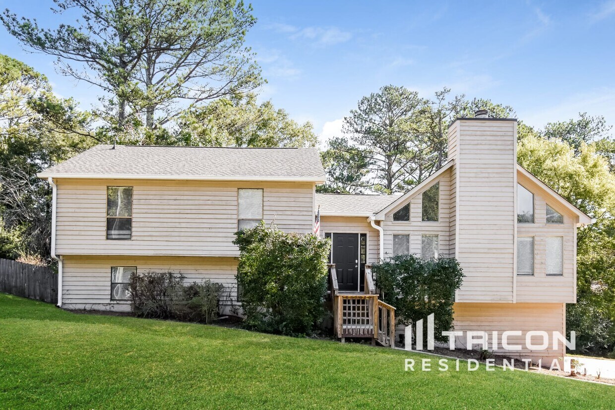 Primary Photo - 2236 Blenheim Ct
