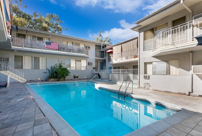 Foto del edificio - 14208 Dickens St