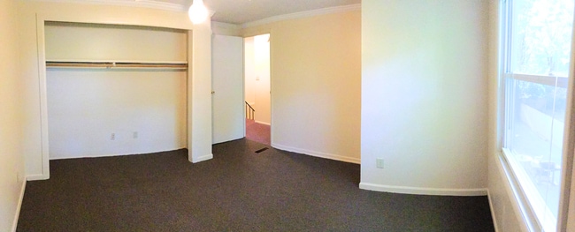 Building Photo - 2 Rorbach Ln