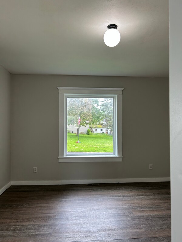 Foto del edificio - 314 W 5th St S