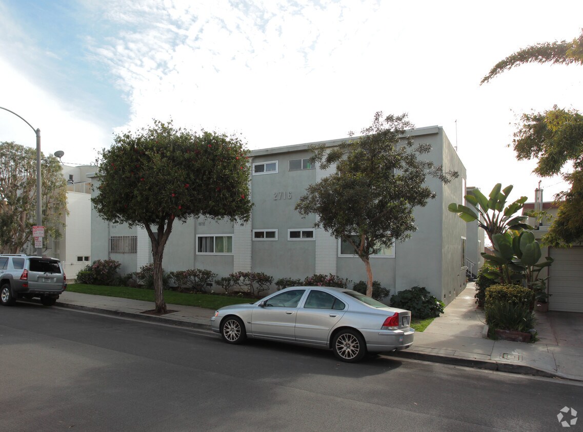 Foto del edificio - 2716 3rd St