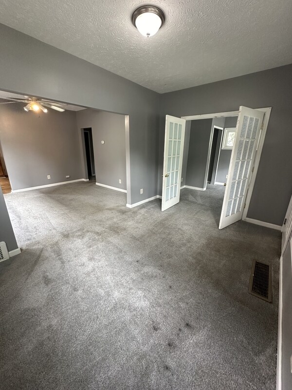 Building Photo - 16119 Parkgrove Ave
