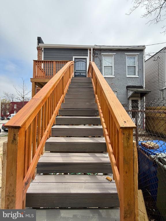 Foto del edificio - 1930 N Payson St