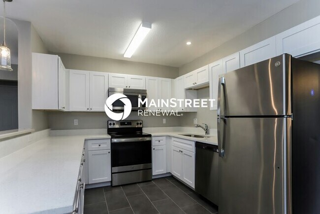 Building Photo - 8464 Hollyhock Ave
