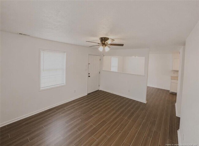 Foto del edificio - 7044 Philippi Church Rd