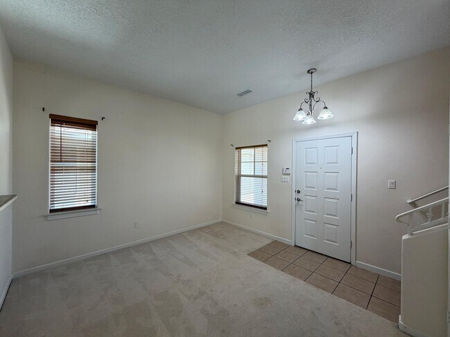 Building Photo - 6216 Calle Vizcaya NW