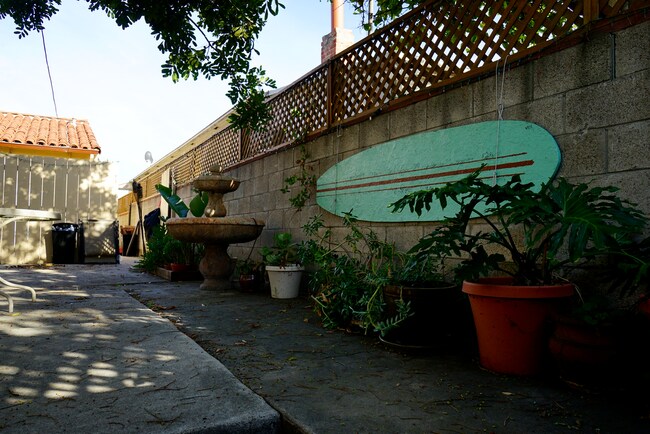 Foto del edificio - 4788 College Ave