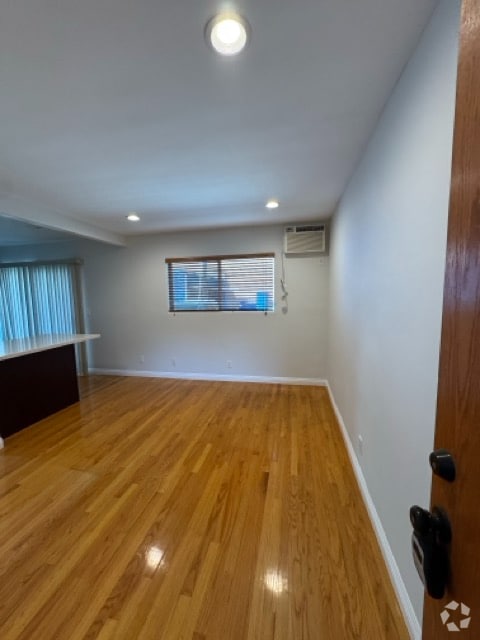 Building Photo - 5567 Inglewood Blvd