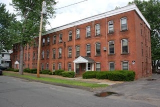 Primary Photo - 28-30 Taylor Ave