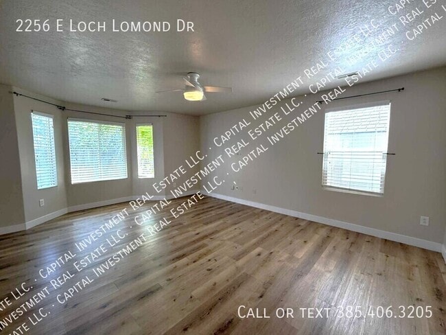 Building Photo - 2256 Loch Lomond Dr