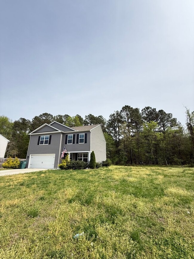 Building Photo - 565 Bridgeway Ct