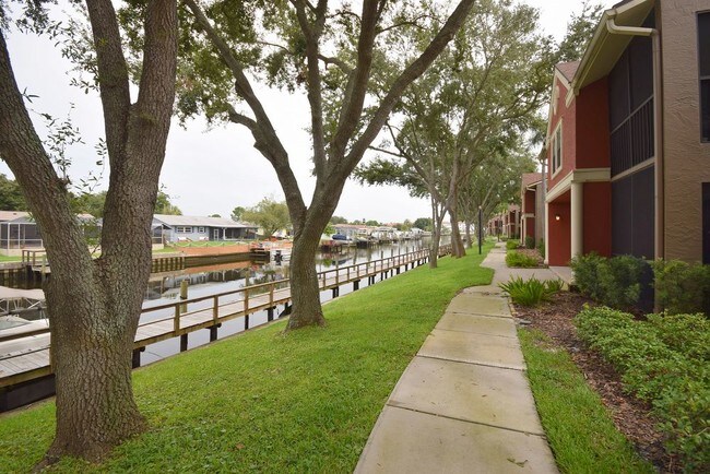 Foto del edificio - 5534 Baywater Dr