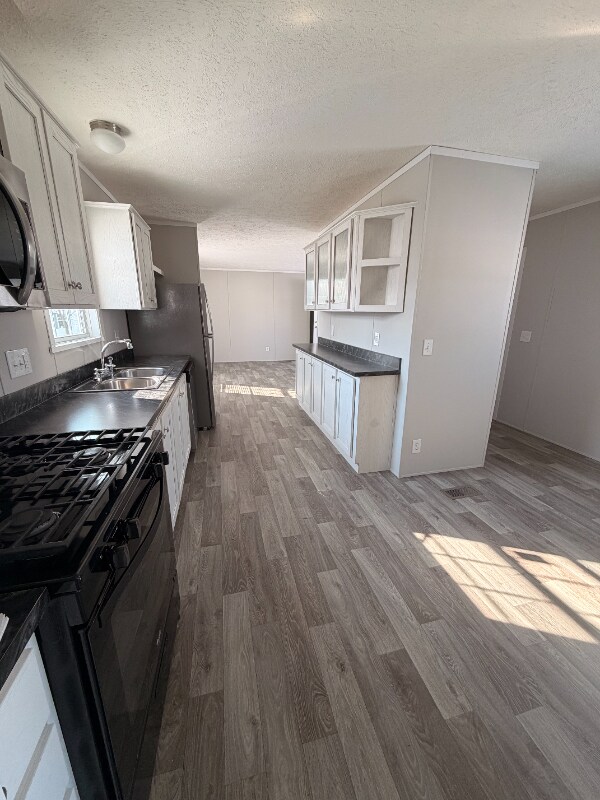 Foto del edificio - 358 Parker Lake Dr