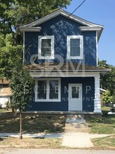 Building Photo - 631 E Chestnut St