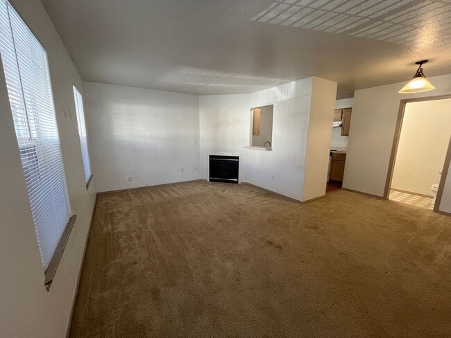 Building Photo - 8532 NE Knott St