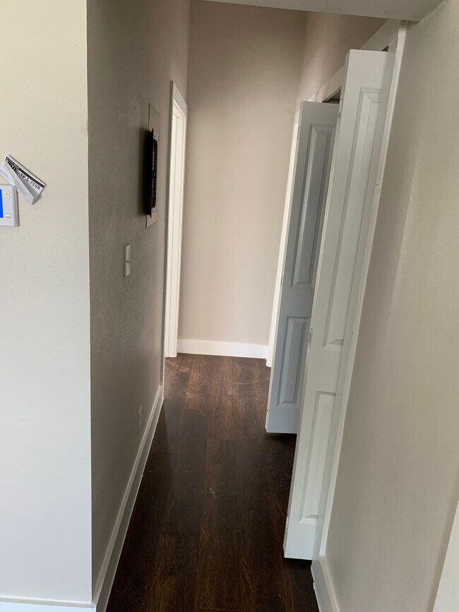 Hallway - 1007 S Mittman St