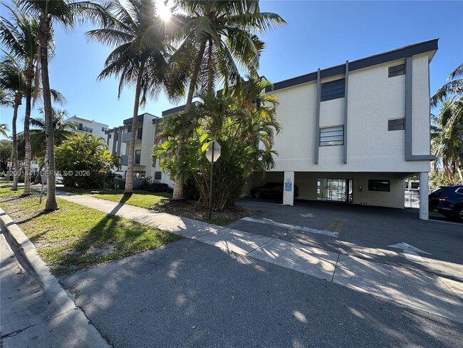 Foto del edificio - 3582 NE 171 St