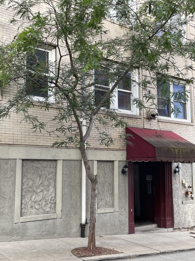 Entrance to building on S. Graham St. - 5523 Ellsworth Ave