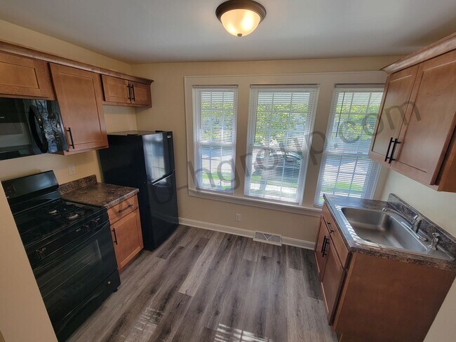 Foto del edificio - 6743 12th Ave