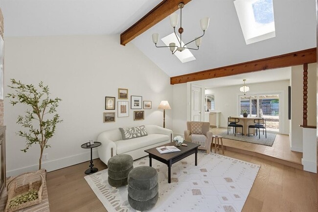 Foto del edificio - 1114 Stoneoak Ln