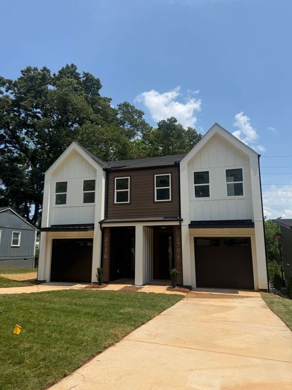 Building Photo - 2710 Coronet Way