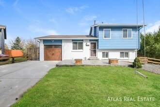 Building Photo - 1304 S Argonne St