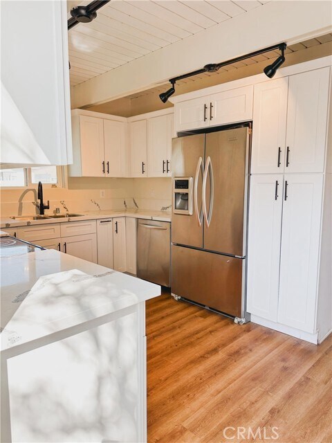 Foto del edificio - 11571 Archwood St