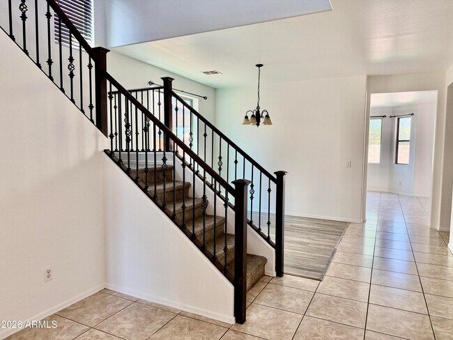 Foto del edificio - 3340 S Sunland Dr