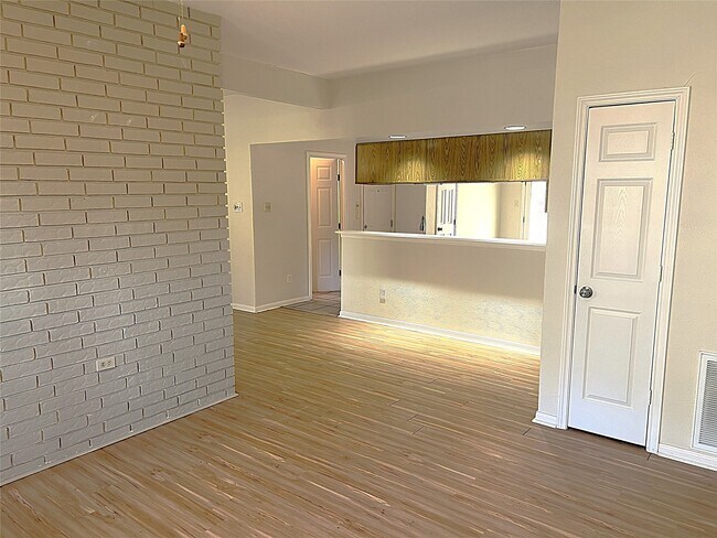 Foto del edificio - 3307 Golden Willow Dr