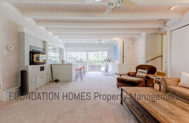 Foto del edificio - 65 Green Valley Ct