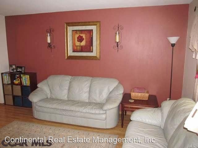 Building Photo - 3 br, 1.5 bath House - 671 Marjorie Mae St...