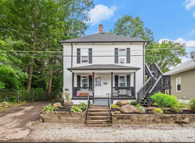 Building Photo - 6 Brook St