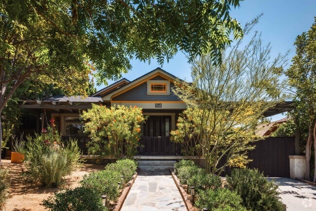 Building Photo - 5248 Sierra Villa Dr