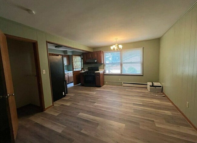 Foto del edificio - 3847 Old French Rd