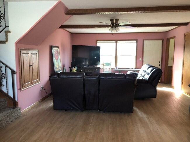 Foto del edificio - 3030 E Rocklyn Rd