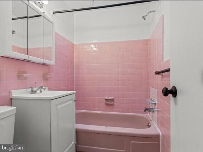 Foto del edificio - 6017 N 11th St