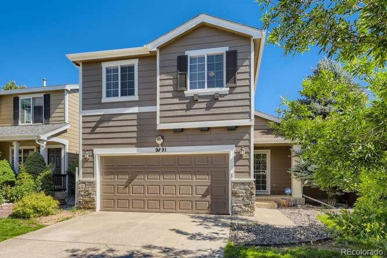 Primary Photo - 4bedroom 4bath home in HIGHLANDS RANCH wit...