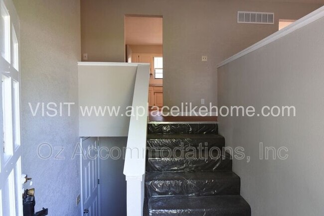 Foto del edificio - 1105 W Elm Terrace